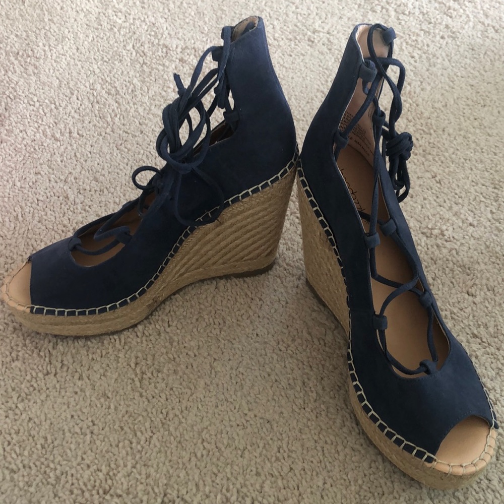 Wedges - Picture 5 of 7